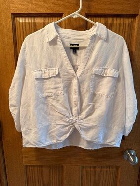 INC International Concepts PXL White Button-Up Shirt with Gathered Back Yoke